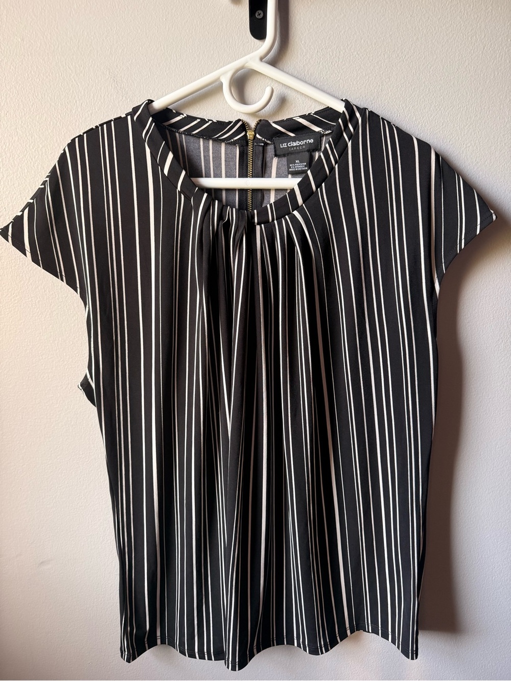 Liz Claiborne Black and White Vertical Stripe Cap-Sleeve Blouse work office